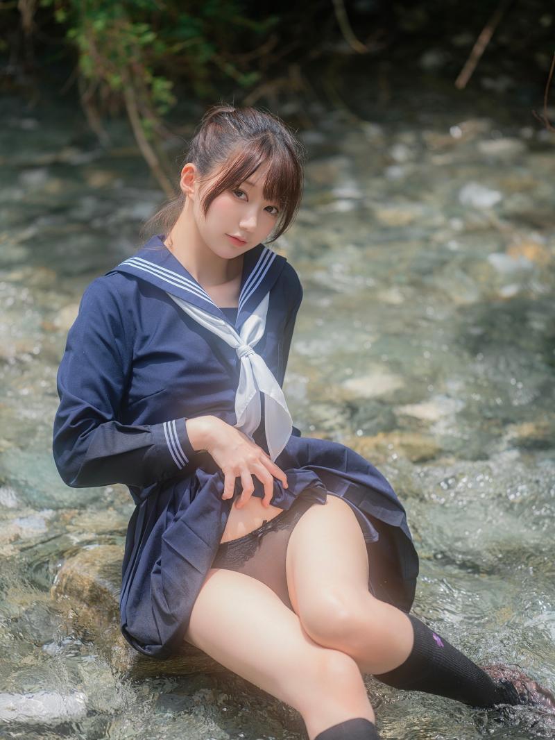 NAGISA魔物喵 川で水遊び【110P-313MB】-最佳coser
